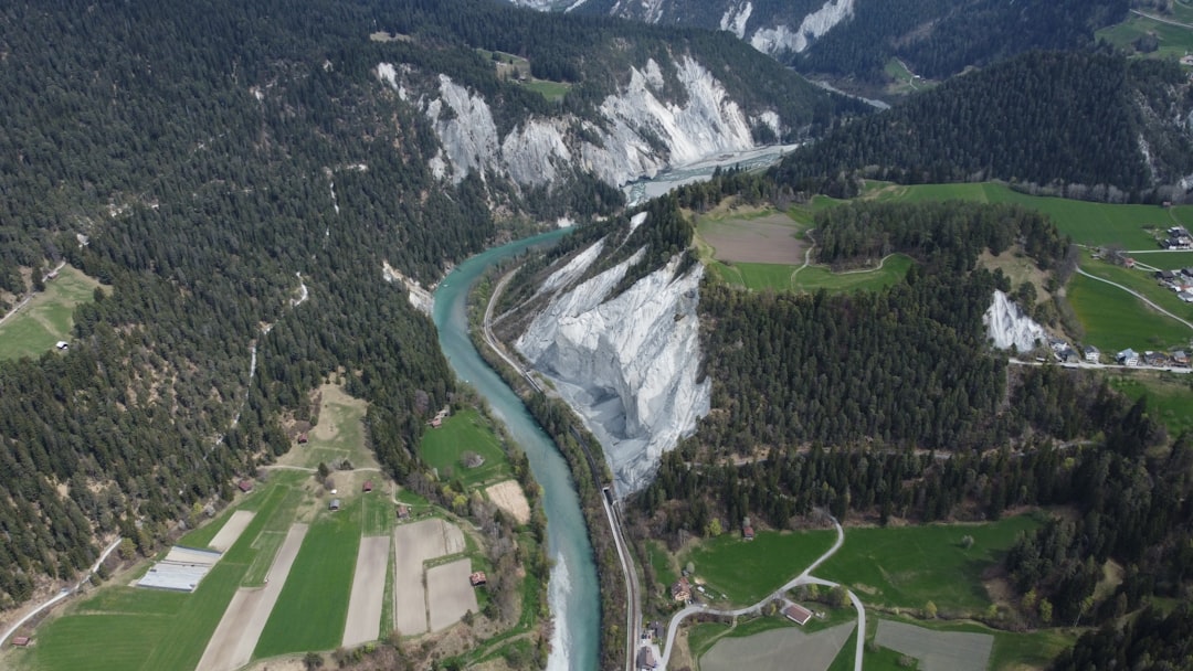 Hydrologia - znaczenie w zarządzaniu wodą i ochronie środowiska